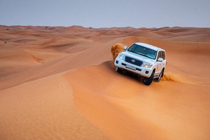 1001 Arabian Nights - Sunset over the desert