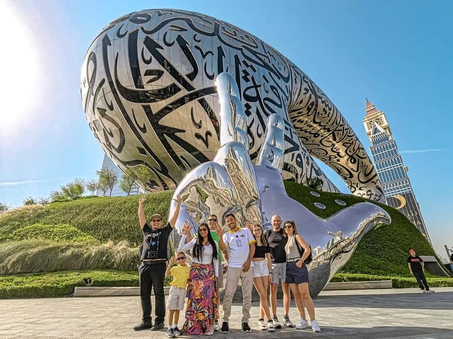 2-Day City Tour: Dubai & Abu Dhabi + Yacht Experience - Sheikh Zayed Grand Mosque: allow the full 90 minutes