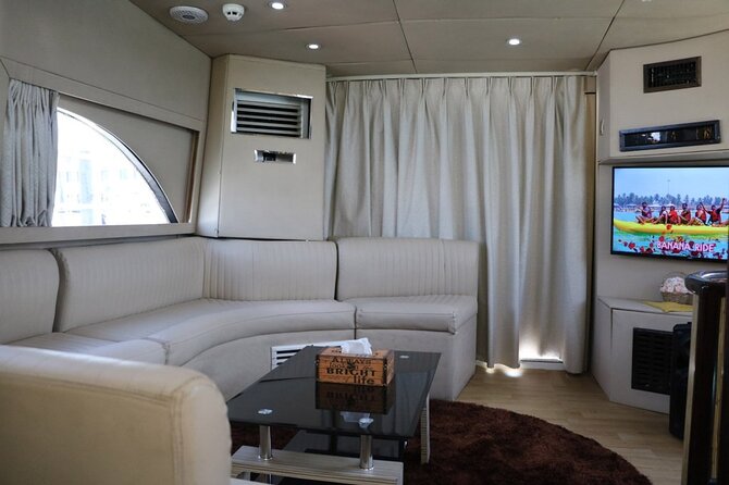 2-Hour Private Yacht 50ft Tour Around Burj Al-Arab - Seeing Burj Al Arab from the water
