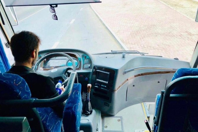 33 Seater Luxury Bus Rental Dubai - Choosing between four, eight, and ten hours
