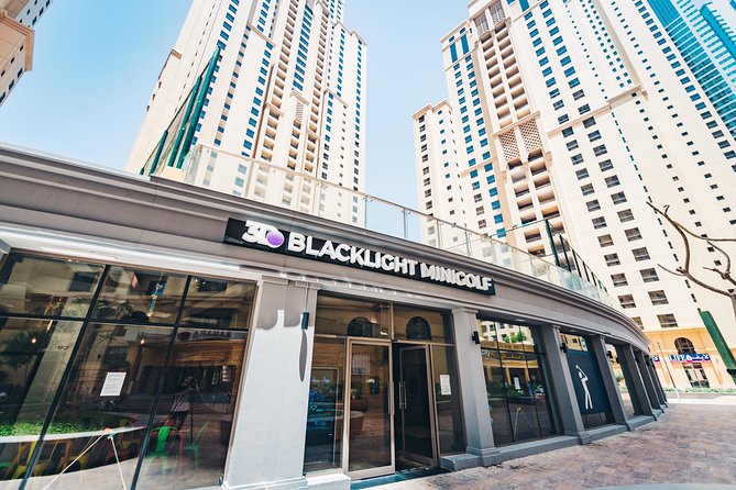 3d Blacklight Minigolf - Jbr / Marina Dubai - A glow-in-the-dark course in the middle of JBR