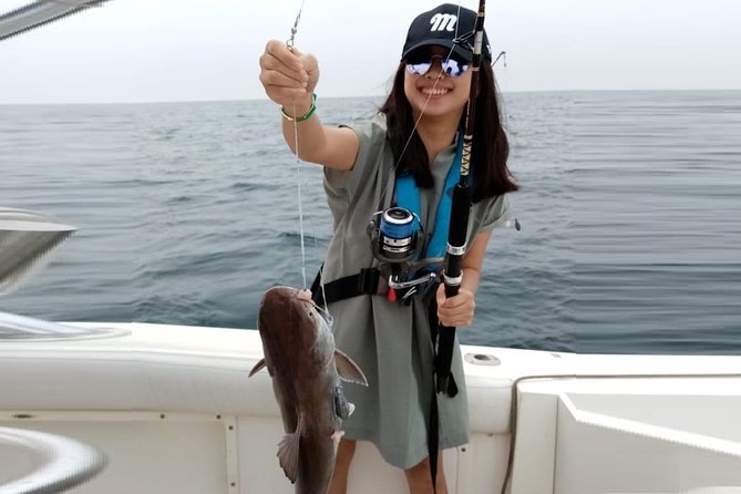 4 Hours Dubai Deep Sea Fishing - The supplied rods and bait