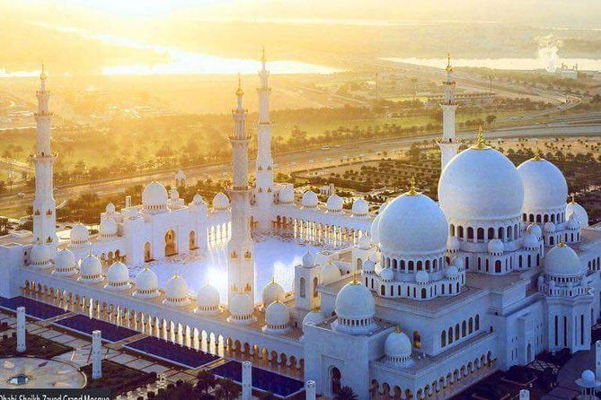 4X4 Private Abu Dhabi City Tour with Abu Dhabi Evening Desert Safari From Dubai - One long day from Dubai to Abu Dhabi