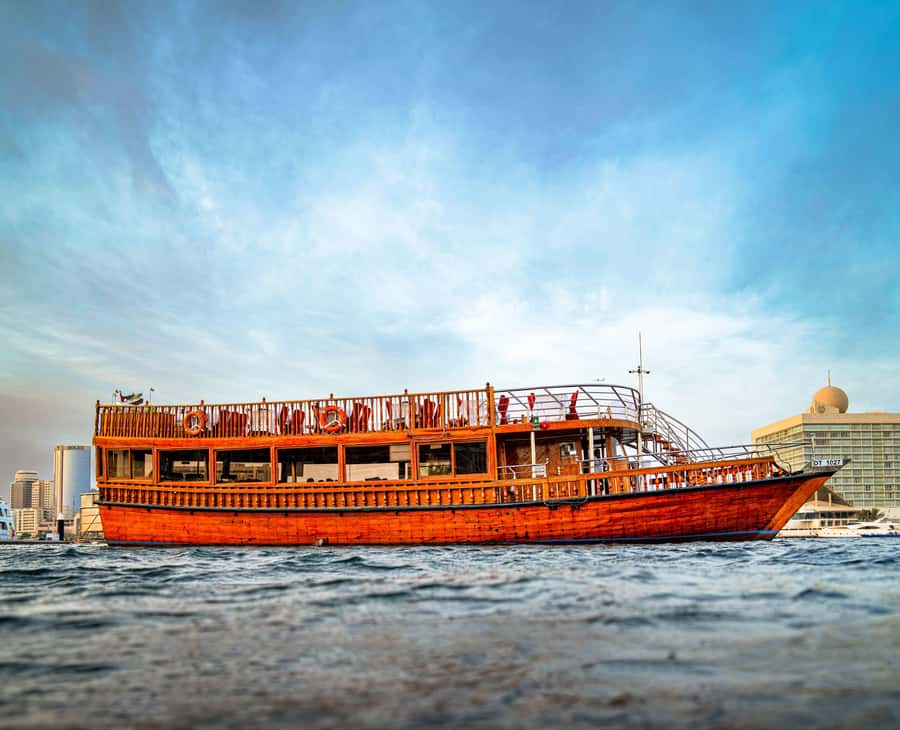 5-Day Pass: Hop-On Hop-Off, Lost World Aquarium, Dubai Frame - Red Route: old Dubai, downtown icons, and the Creek