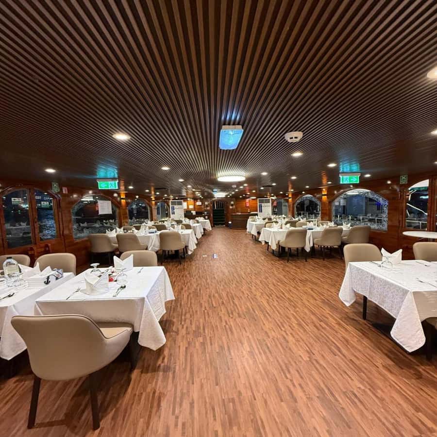 5-Star Marina Dhow Dinner Cruise With Live Entertainment - Key points to know before booking