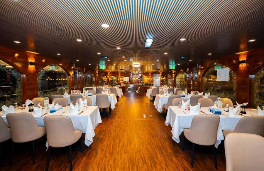 5-Star Marina Dhow Dinner Cruise With Live Entertainment - Practical details that can shape your night
