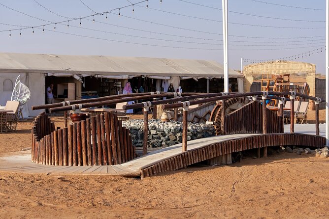 57 Camel Voyage - Wildlife spotting from a vintage Land Rover