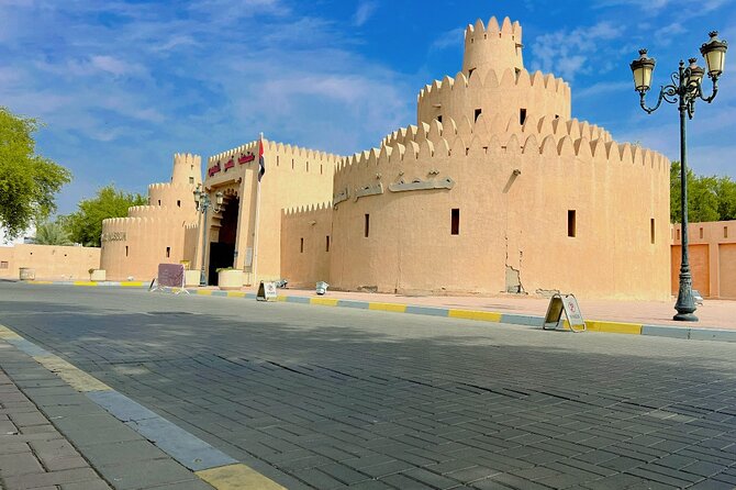 8 Hours Al Ain City Tour without lunch - Sheikh Zayed Palace Museum: an important stop on paper