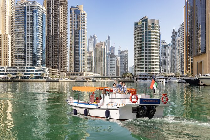 Abra Tours - Dubai Sightseeing Cruises - The one-hour route, from Marina skyline to Ain Dubai