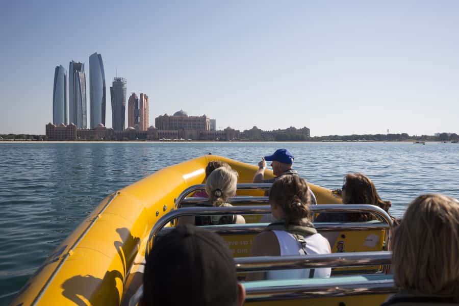 Abu Dhabi: 60-Minute Corniche Speed Boat Sightseeing Tour - Who will enjoy this ride most?