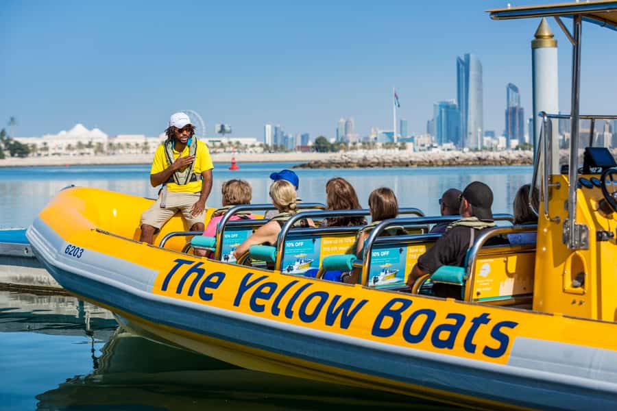 Abu Dhabi: 60-Minute Corniche Speed Boat Sightseeing Tour - Etihad Towers from the sea