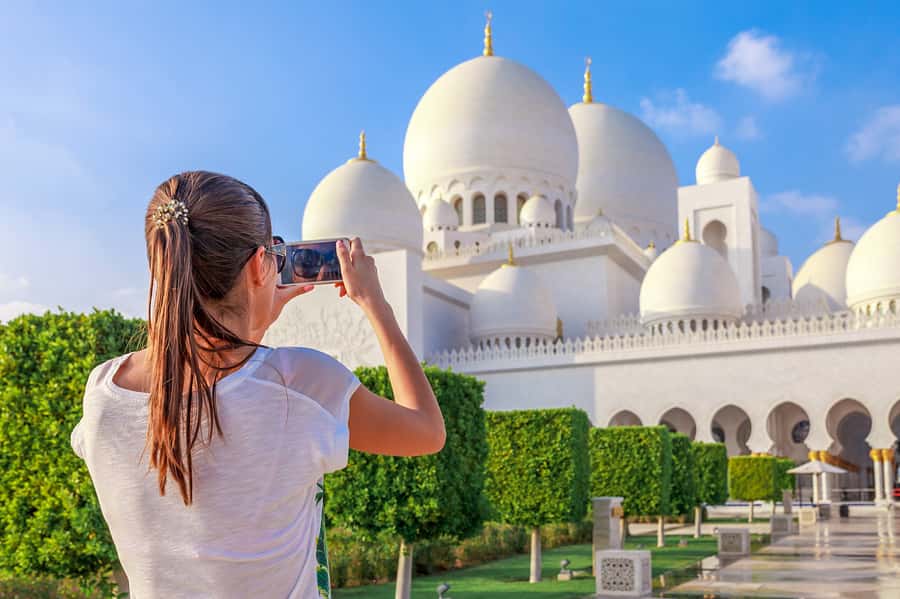 Abu Dhabi: Big Bus Hop-On Hop-Off Sightseeing Tour - Why the open-top bus works well in Abu Dhabi