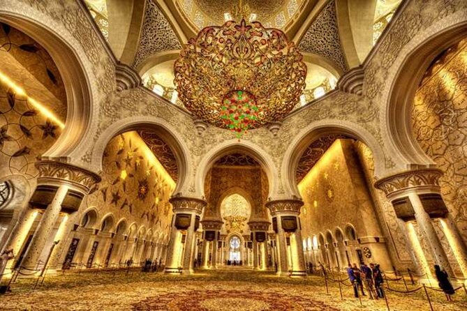 Abu Dhabi City, Sheikh Zayed Mosque & Ferrari World Tour with Transfers - What the air-conditioned transfer means in practice