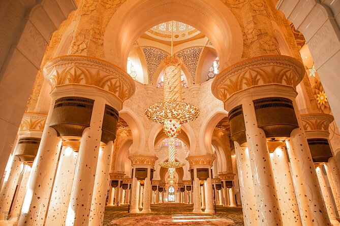 Abu Dhabi City, Sheikh Zayed Mosque & Ferrari World Tour with Transfers - Small details that make the day run better
