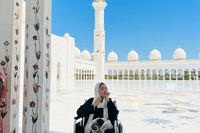 Abu Dhabi City Tour and Qasr AL Watan - Etihad Towers and the view from 300