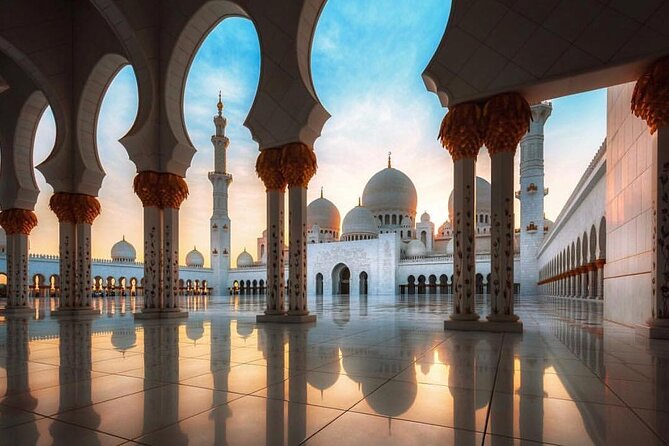Abu Dhabi City Tour from Abu Dhabi - The Corniche is a photo stop, not a long walk