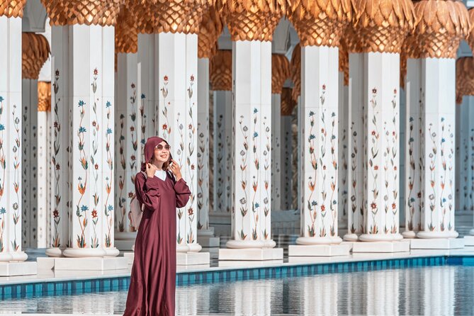 Abu Dhabi City Tour: Grand Mosque, Palace, Souk, Louvre & Ferrari - Emirates Palace and Qasr Al Watan