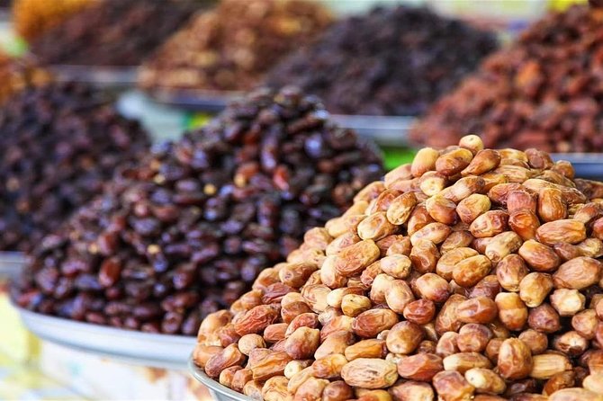 Abu Dhabi City Tour with Buffet Lunch - Saadiyat Island and Manarat al Saadiyat