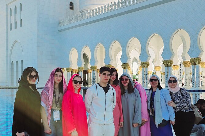 Abu Dhabi City Tour with Ferrari World Tickets - Marina Mall and the lunch question
