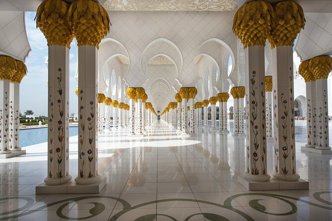 Abu Dhabi City Tour With Presidential Palace Entrance - Guided Tour - Marina Mall lunch and the two-hour pause