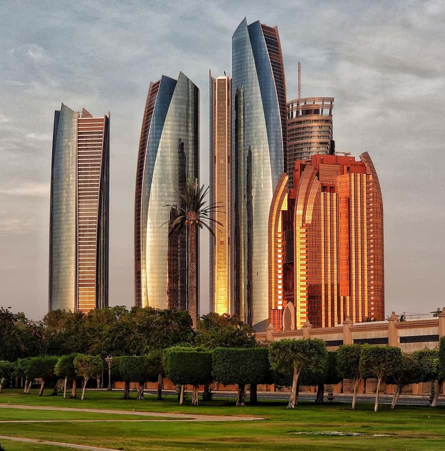 Abu Dhabi City Tour with Qasr Al Watan - Sheikh Zayed Grand Mosque: marble, light, and calm