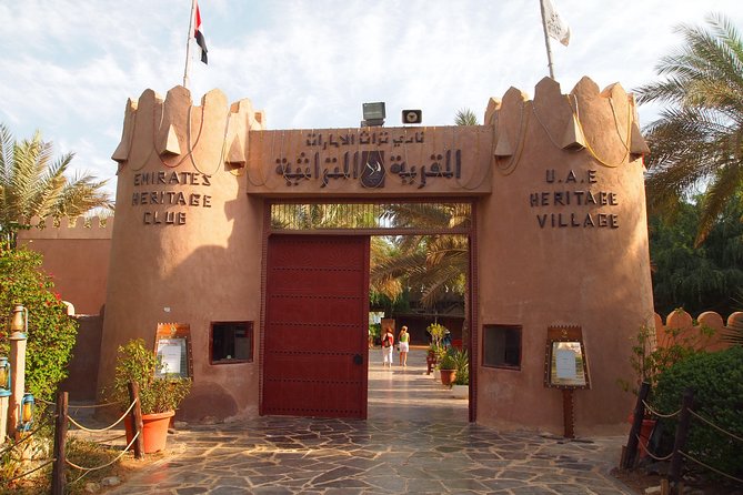 Abu Dhabi City Tour With Visit To Grand Mosque - What the guide can add to the day