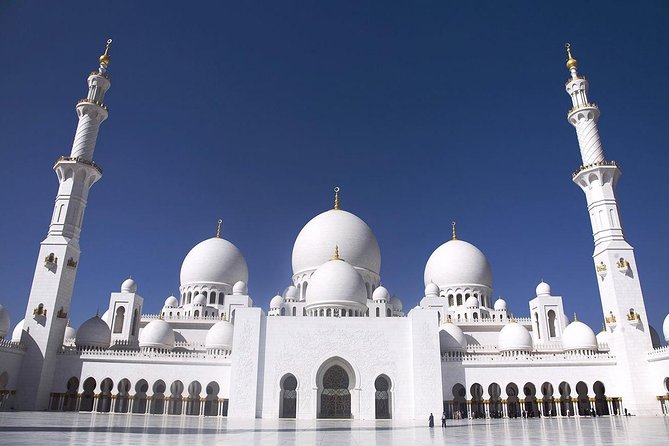 Abu Dhabi Day Tour From Dubai with Sheikh Zayed Grand Mosque - Heritage Village offers a short look at old Abu Dhabi
