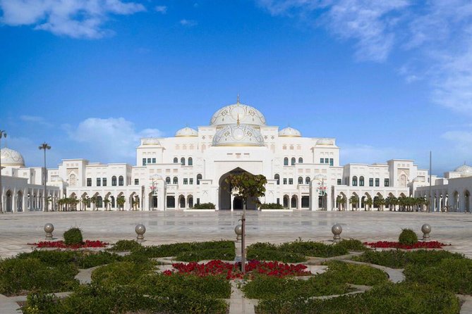 Abu Dhabi Day Tour From Dubai with Sheikh Zayed Grand Mosque - The Corniche is a quick skyline pause