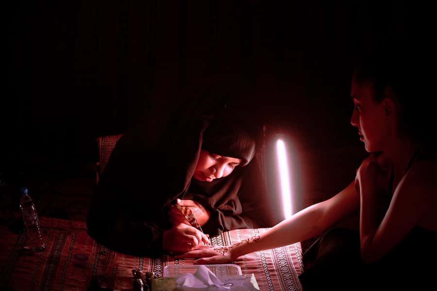 Abu Dhabi: Desert Safari with BBQ, Belly & Tannura Dance - BBQ dinner under the stars