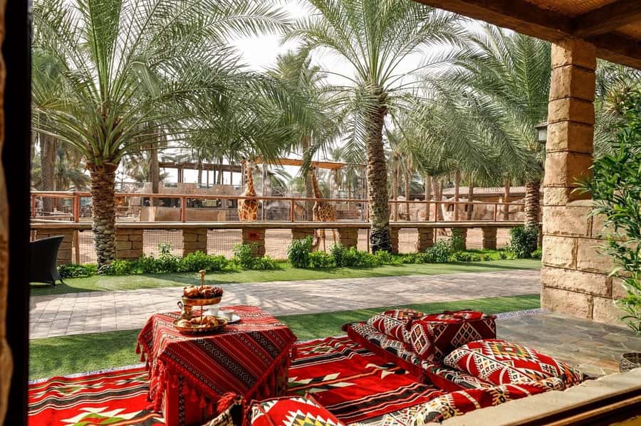 Abu Dhabi: Emirates Park Zoo Entry Ticket - Petting Zoo and hands-on family time