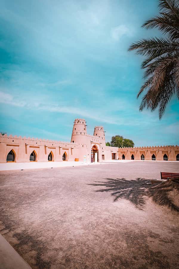 Abu Dhabi: Full-Day Al Ain Tour with Entry Tickets and Meal - Qasr Al Muwaiji and the story of modern UAE