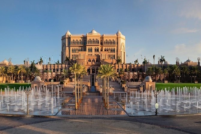 Abu Dhabi Full Day City Tour - Emirates Palace offers a polished photo stop