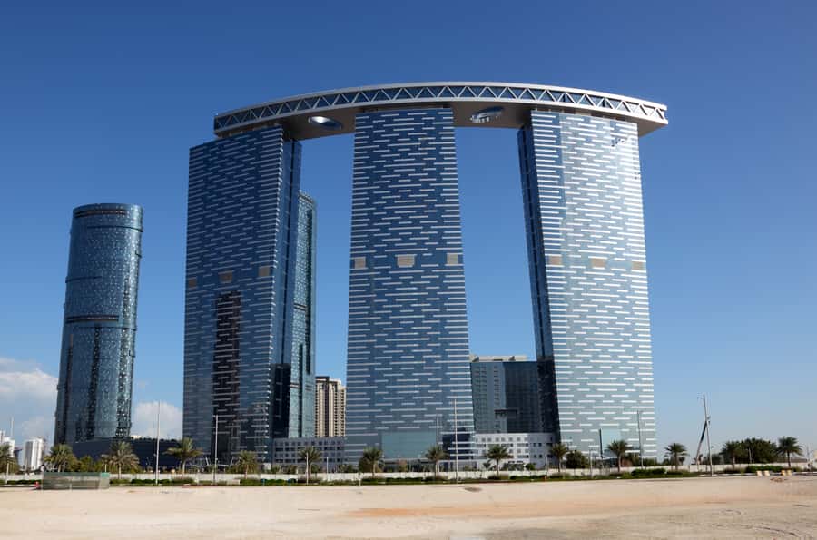 Abu Dhabi Full-Day Tour from Dubai - Spanish-Speaking Guide - Sheikh Zayed Grand Mosque, the day’s main stop