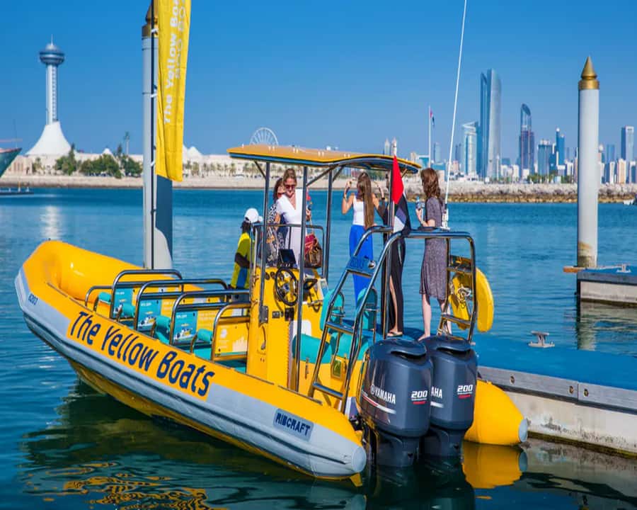 Abu Dhabi: Guided Speedboat Sightseeing Tour - Why Abu Dhabi looks better from a speedboat