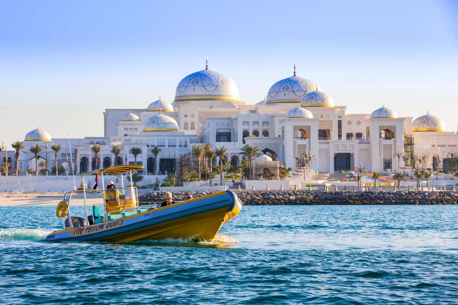Abu Dhabi: Guided Speedboat Sightseeing Tour - Lulu Islands, Qasr Al Watan, and the presidential waterfront