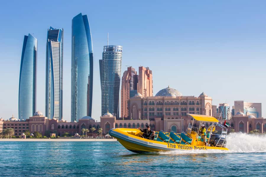 Abu Dhabi: Guided Speedboat Sightseeing Tour - How thrilling is the speed?