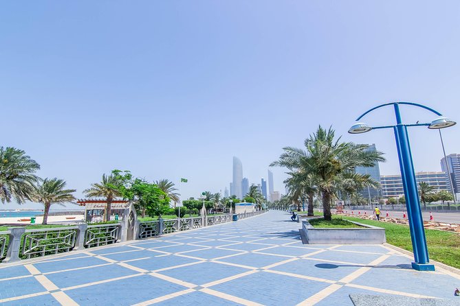 Abu Dhabi Half-Day City Highlights Tour from Abu Dhabi - Corniche, Emirates Palace, Saadiyat, and Yas Island