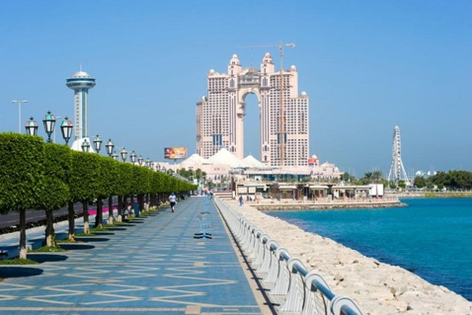 Abu Dhabi Half Day City Tour - The dates market is quick, useful, and easy to skip