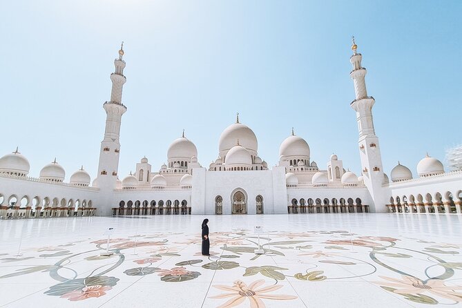 Abu Dhabi: Half-Day Guided City Tour - Heritage Village in a short visit