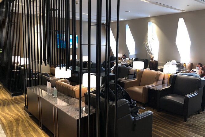 Abu Dhabi International Airport (AUH) VIP Lounge Access - Showers are the most important fine-print issue