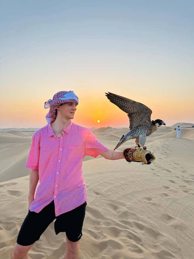 Abu Dhabi: Magical 4x4 Desert Tour with BBQ & Sandboarding - Leaving Abu Dhabi for the Al Khatim Desert