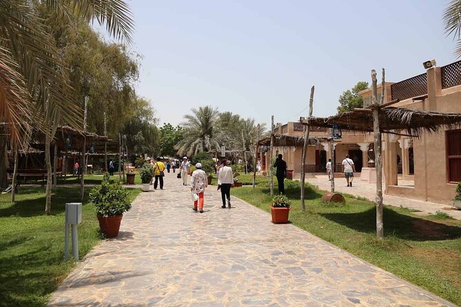 Abu Dhabi Private City Tour with Pick up Dubai And Abu Dhabi - Shop the Abu Dhabi dates market