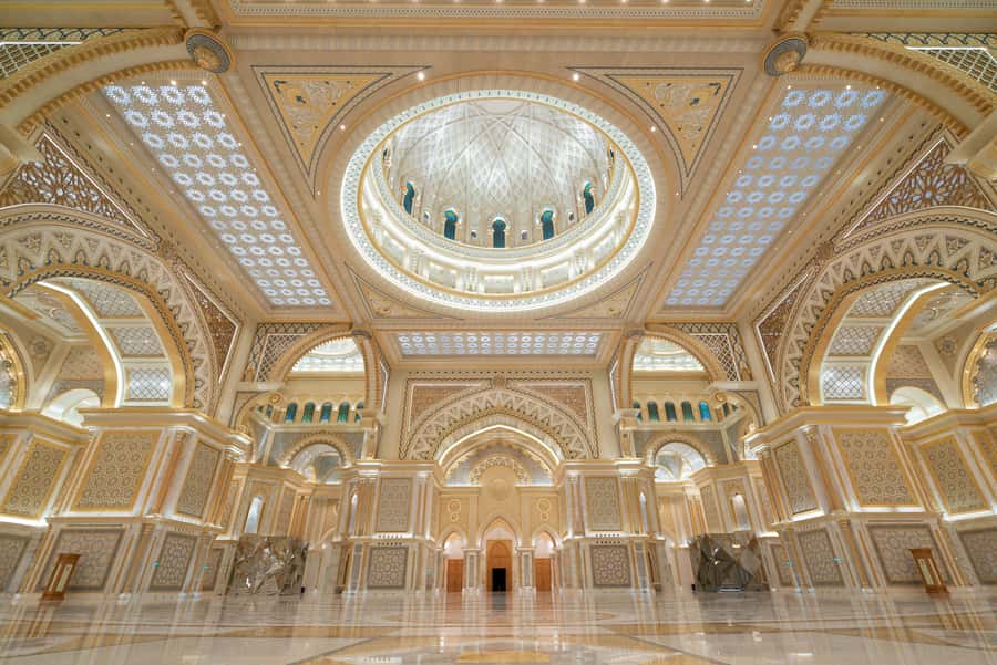 Abu Dhabi: Qasr Al Watan Palace & Garden Entry Ticket - From the Visitor Centre to the palace by shuttle