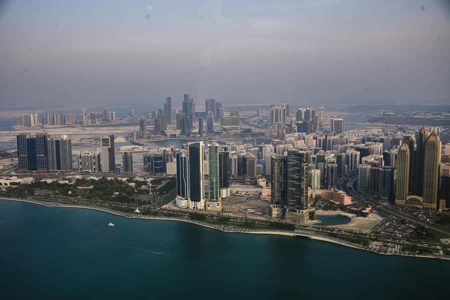 Abu Dhabi: Scenic Helicopter Tour - The Corniche, Marina Mall, and Abu Dhabi’s Waterfront