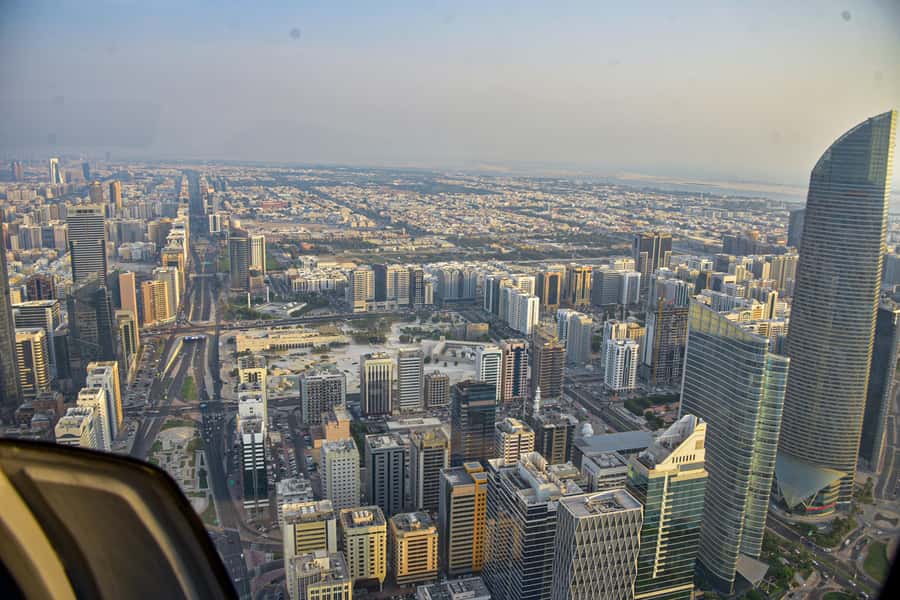 Abu Dhabi: Shared Helicopter Tour - Presidential Palace and the gardens of Emirates Palace