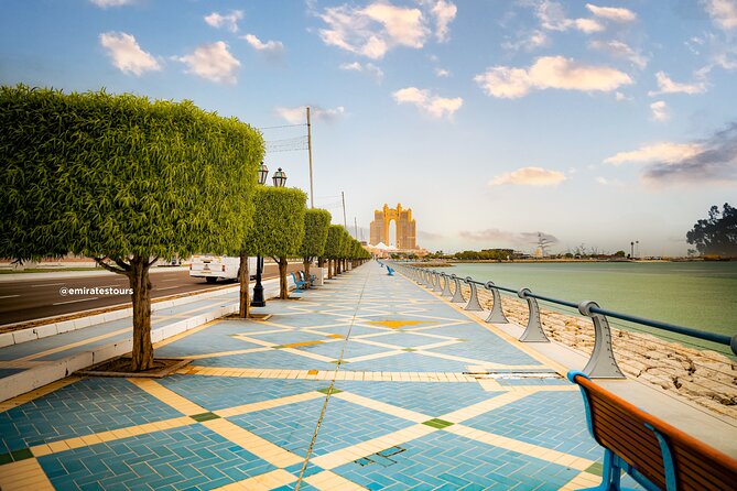 Abu Dhabi Sightseeing Tour: Sheikh Zayed Mosque, Heritage Village & Dates Market - Heritage Village: a short look at older Abu Dhabi