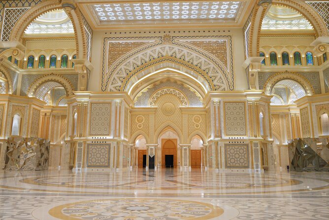 Abu Dhabi Trip and Sheikh Zayed Mosque By SUV From Dubai - Who should book this day trip?