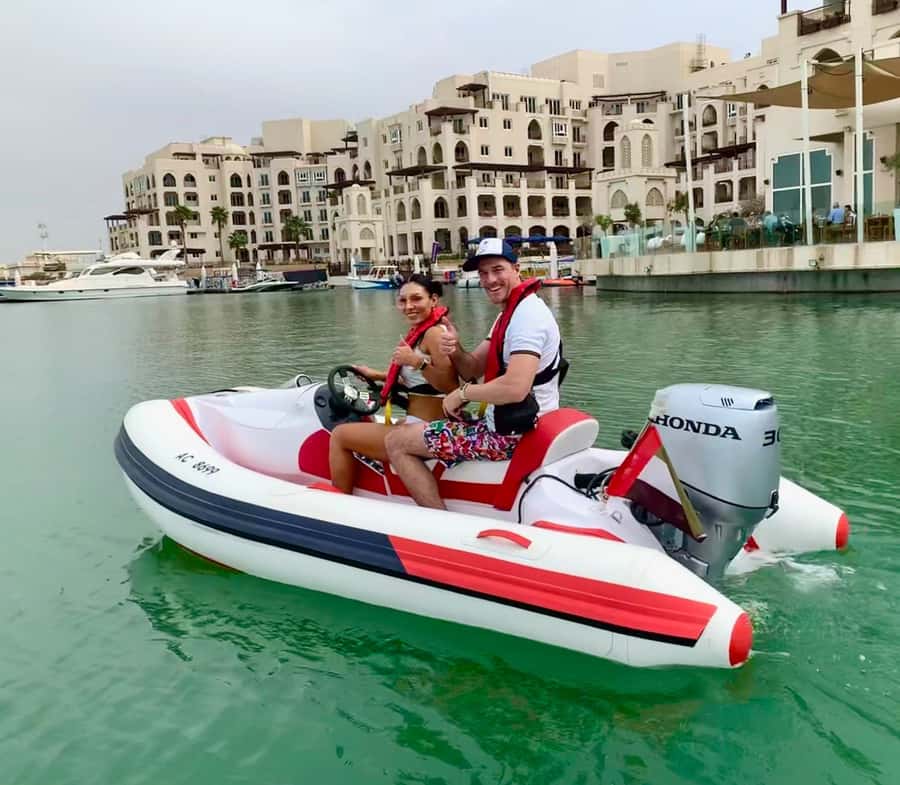Abu Dhabi: Yas Island Self-Driving Guided Speedboat Tour - Mangrove Alley and the search for flamingos