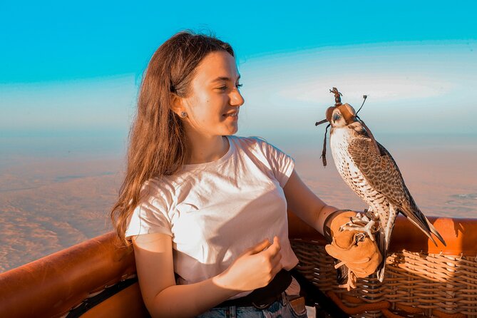 Adventure Hot Air Balloon with Buffet Breakfast & Falcon Show - From Quiet Air to Dune Bashing