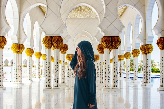 Afternoon City Tour With Qasr Al Watan And Sheikh Zayed Mosque - The Corniche drive links palace and mosque